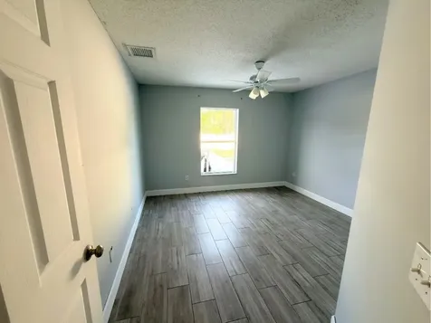 517 Nw Sherbrooke Avenue Port Saint Lucie FL 34983