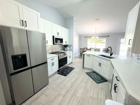 517 Nw Sherbrooke Avenue Port Saint Lucie FL 34983