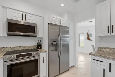 1093 Sw 14th Street Boca Raton FL 33486