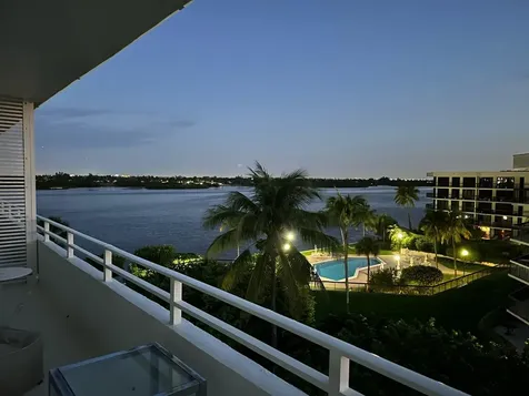 2784 S Ocean Boulevard Palm Beach FL 33480