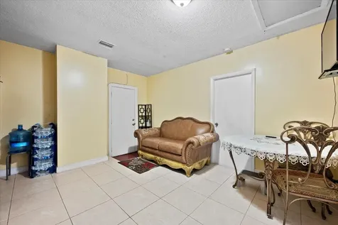 1827 Pinehurst Drive West Palm Beach FL 33407