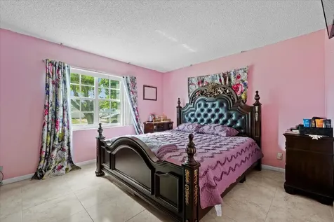 1827 Pinehurst Drive West Palm Beach FL 33407