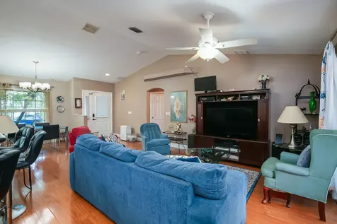 594 Sw Grove Avenue Port Saint Lucie FL 34983