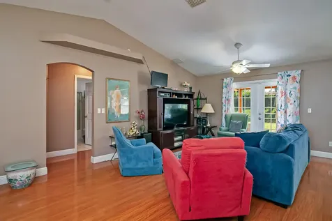 594 Sw Grove Avenue Port Saint Lucie FL 34983