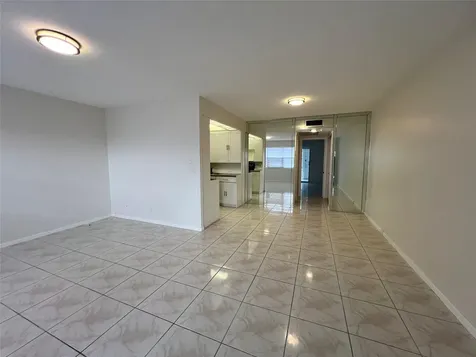 3027 Newport H Deerfield Beach FL 33442
