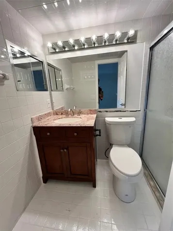 3027 Newport H Deerfield Beach FL 33442