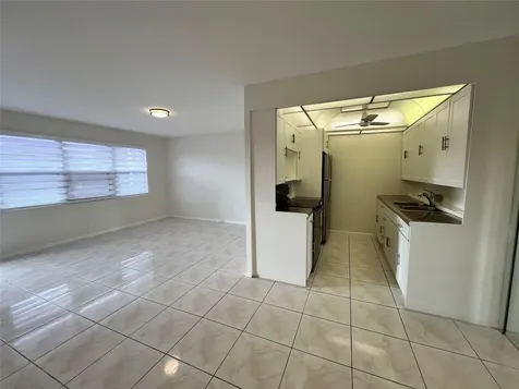 3027 Newport H Deerfield Beach FL 33442