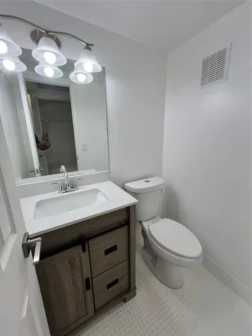 3027 Newport H Deerfield Beach FL 33442