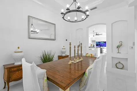 1389 Sw Bayshore Boulevard Port Saint Lucie FL 34983