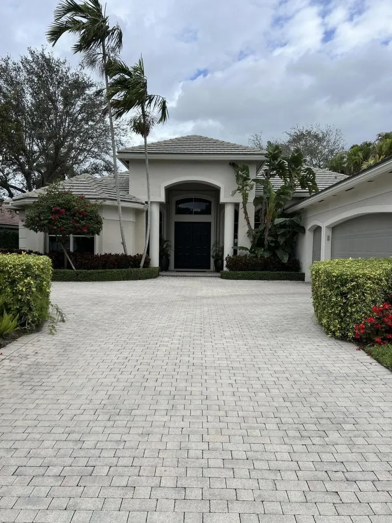 17 Bermuda Lake Drive Palm Beach Gardens FL 33418