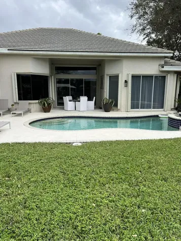 17 Bermuda Lake Drive Palm Beach Gardens FL 33418