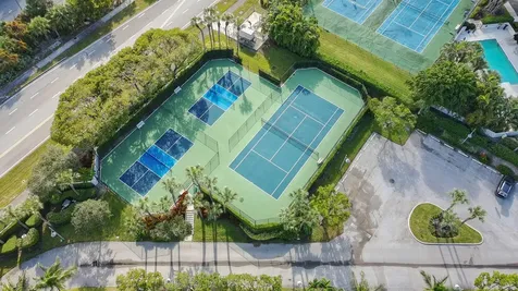 822 Bay Colony Drive Juno Beach FL 33408