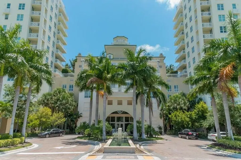 450 N Federal Highway Boynton Beach FL 33435