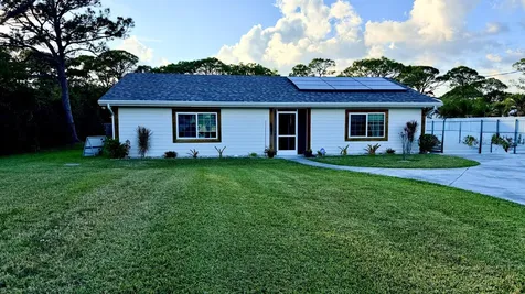 5211 Silver Oak Drive Fort Pierce FL 34982