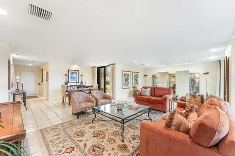 5 Eastgate Drive Boynton Beach FL 33436