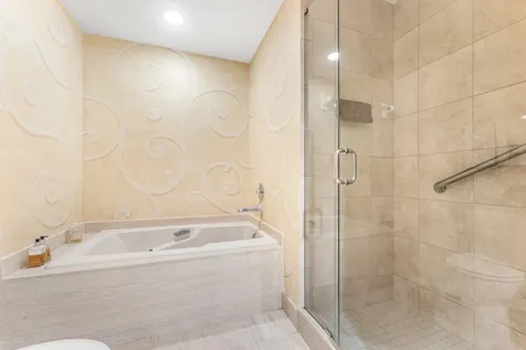 5 Eastgate Drive Boynton Beach FL 33436
