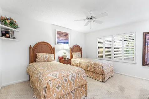 5 Eastgate Drive Boynton Beach FL 33436