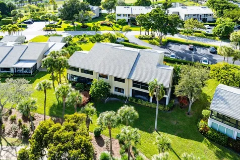 5 Eastgate Drive Boynton Beach FL 33436