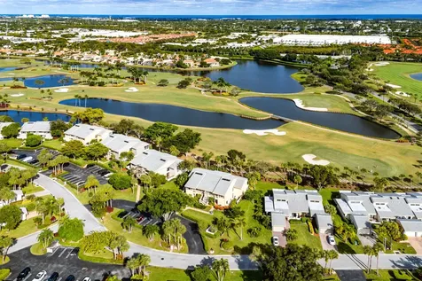 5 Eastgate Drive Boynton Beach FL 33436