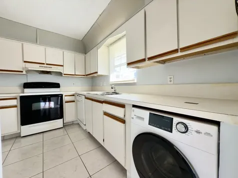 170 Amherst Lane Lake Worth FL 33467