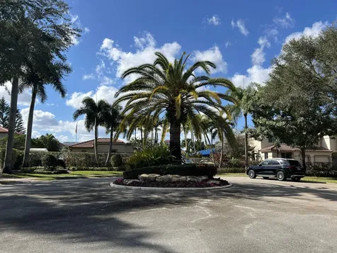6622 Via Regina Boca Raton FL 33433