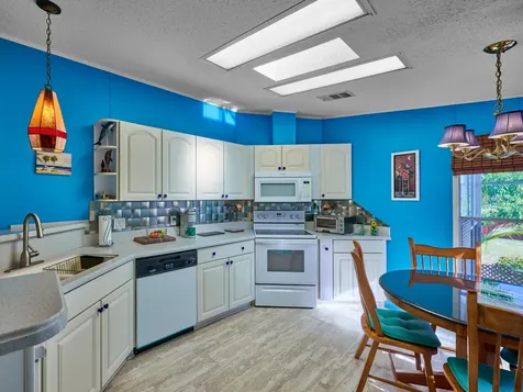 11055 Se Federal Highway Hobe Sound FL 33455