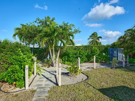 11055 Se Federal Highway Hobe Sound FL 33455