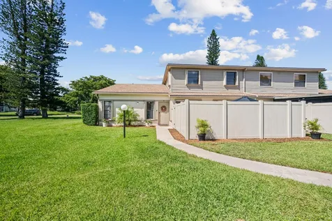 4451 Willow Pond Road West Palm Beach FL 33417