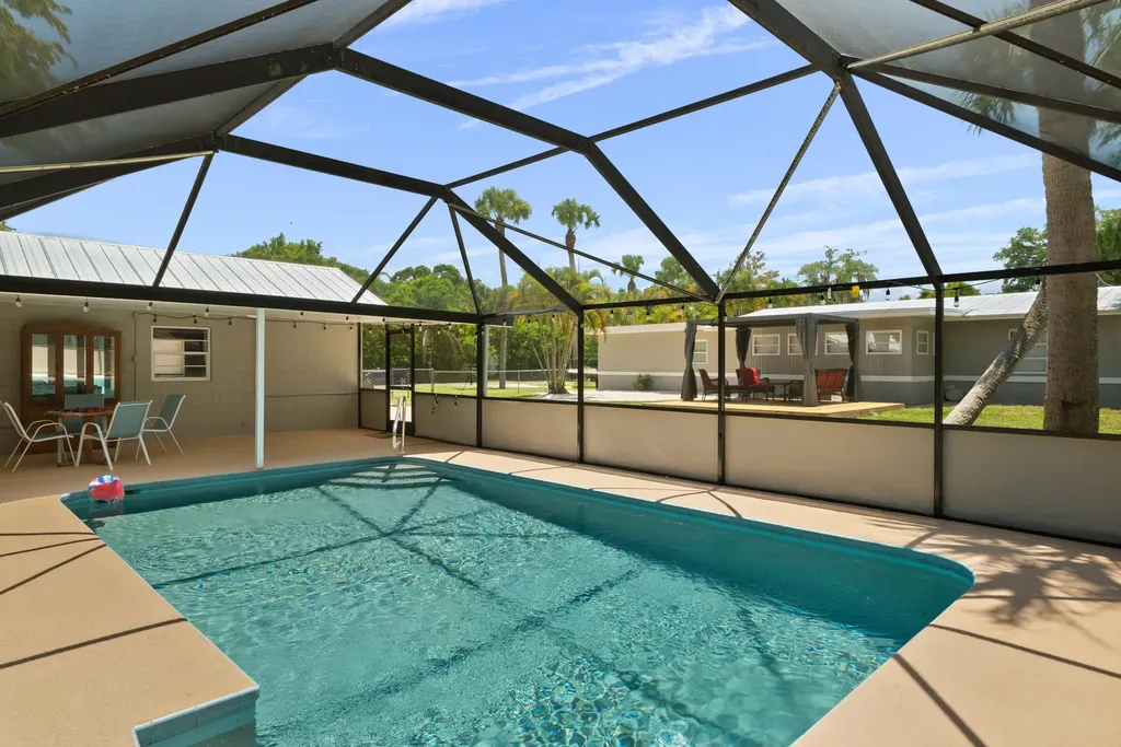 4220 Sunrise Boulevard Fort Pierce FL 34982