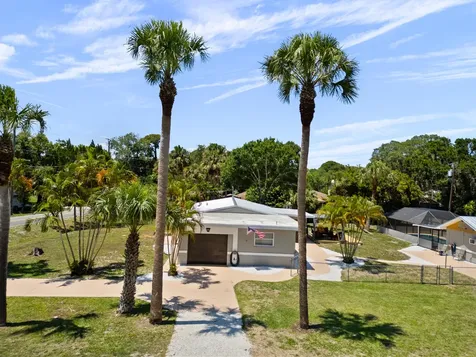 4220 Sunrise Boulevard Fort Pierce FL 34982