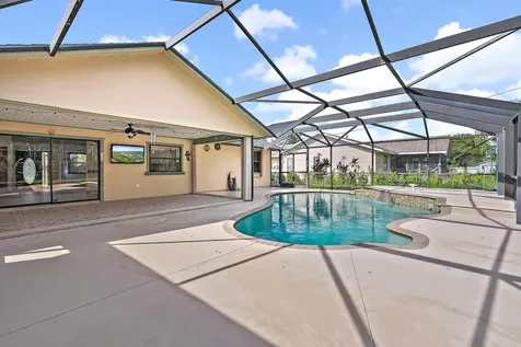 489 SE Evergreene Terrace Port Saint Lucie FL 34983