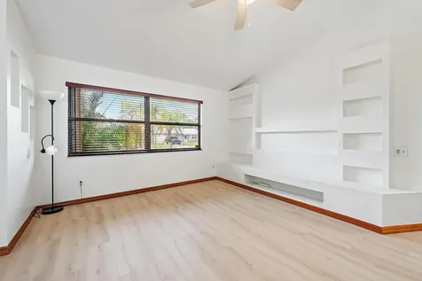 489 SE Evergreene Terrace Port Saint Lucie FL 34983