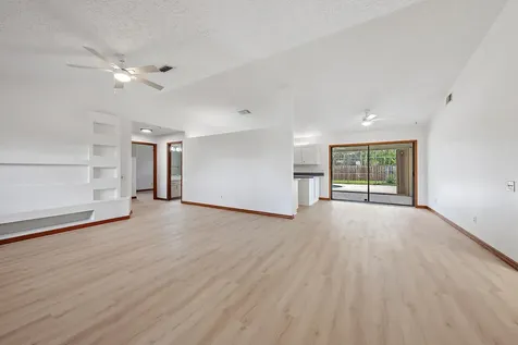 489 SE Evergreene Terrace Port Saint Lucie FL 34983
