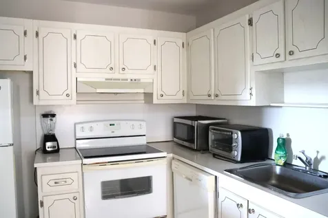 79 Brittany B Delray Beach FL 33446