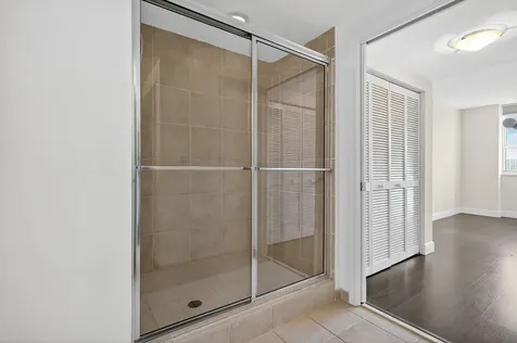 19501 W Country Club Drive Aventura FL 33180