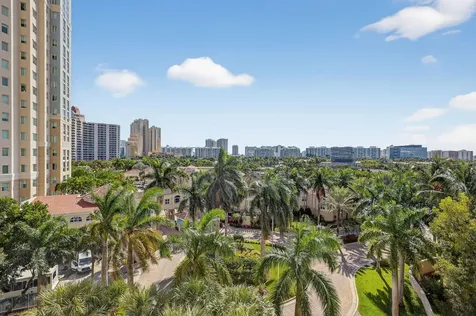 19501 W Country Club Drive Aventura FL 33180