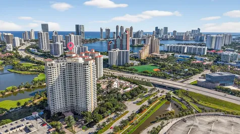 19501 W Country Club Drive Aventura FL 33180