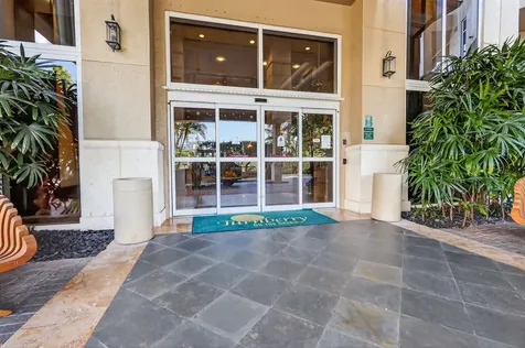 19501 W Country Club Drive Aventura FL 33180
