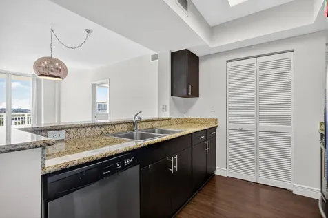 19501 W Country Club Drive Aventura FL 33180
