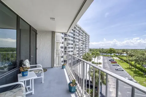 336 Golfview Road North Palm Beach FL 33408