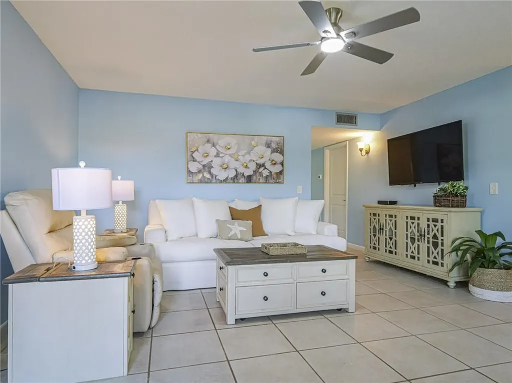 40 Vista Gardens Trail Vero Beach FL 32962