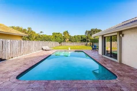 7483 Silver Woods Court Boca Raton FL 33433