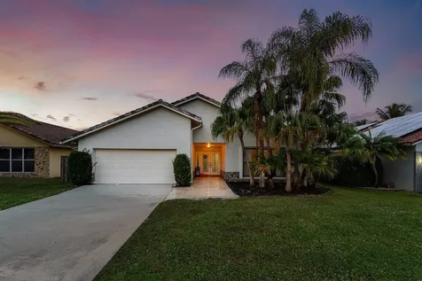 7483 Silver Woods Court Boca Raton FL 33433