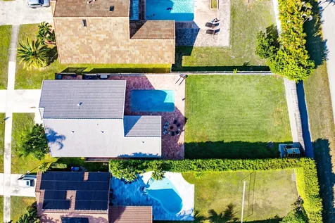 7483 Silver Woods Court Boca Raton FL 33433