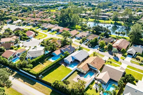 7483 Silver Woods Court Boca Raton FL 33433