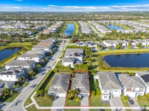 8281 Oceanus Drive Boca Raton FL 33496