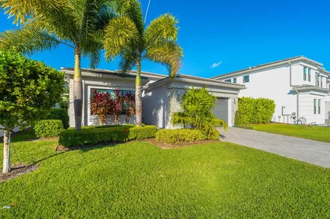 8281 Oceanus Drive Boca Raton FL 33496