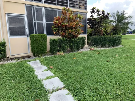 200 Sheffield I West Palm Beach FL 33417