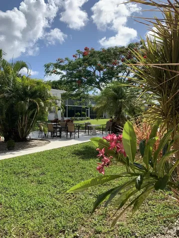 200 Sheffield I West Palm Beach FL 33417