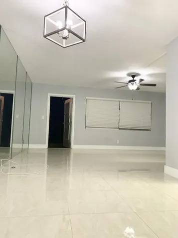 200 Sheffield I West Palm Beach FL 33417